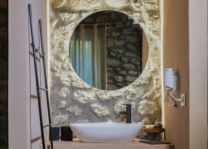 Pyxari Guest house 4*